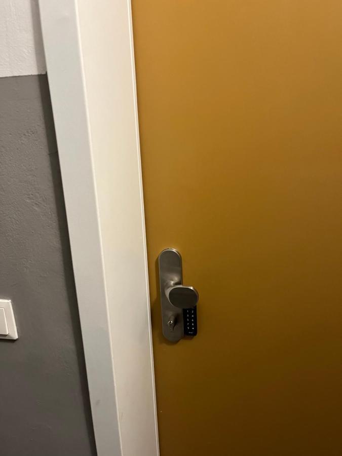Apartment Near Volksoper - Modern, Big, Central, Cosy فيينا المظهر الخارجي الصورة